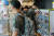 3일 서울 서교동에서 문을 연 &#39;홍대던전&#39;. 고객들이 &#39;서브컬처&#39; 관련 상품을 체험하고 있다. [사진 예스24]
