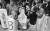 사회복지법인 &#39;사랑의전화&#39; 소속 노인회원 1천여명이 1991년 4월 1일 낮 12시 서울 신공덕동 사랑의전화 건물앞에서 낙동강페놀오염사건에 항의, OB맥주, 코카콜라 모형화형식을 갖고 두산그룹의 부도덕성을 규탄했다.[중앙포토]