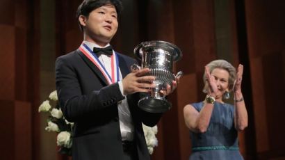 ‘콩킹’ 선우예권, 반 클라이번 피아노 콩쿠르 한국인 첫 우승