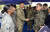 문재인 대통령이 13일 서울 용산 한미연합사를 방문해 장병들과 인사를 하고 있다. 청와대사진기자단