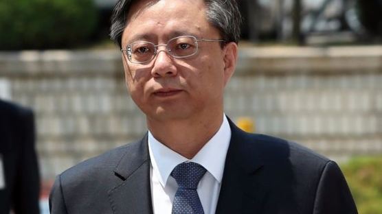 [속보] 첫 재판 출석한 우병우 "검찰개혁? 언급 부적절"
