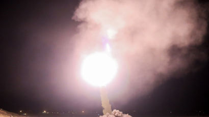 이란, IS 근거지에 미사일 …시리아 내전 개입 공식화