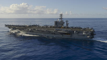 미 해군의 핵 추진 항모 니미츠함(CVN 68), 서태평양 진입