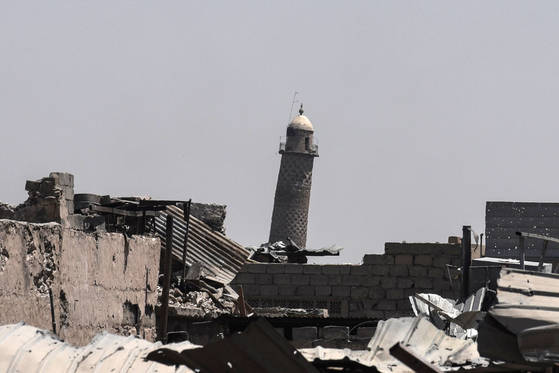 코너 몰린 IS, 세계유산 또 파괴 이번엔 이라크 이슬람사원 당했다