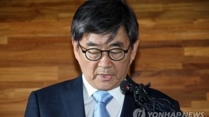 안경환측 “아들 ‘성폭력 의혹’ 제기한 한국당 의원 10명 고소할 것” 