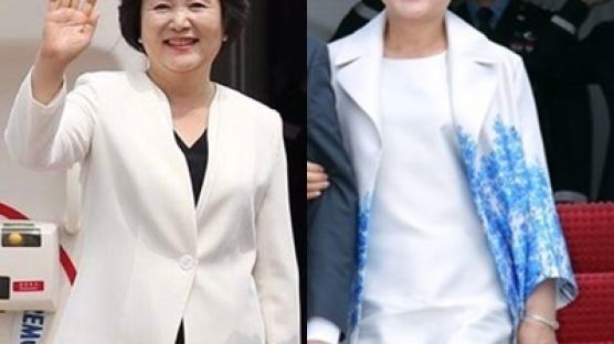 미국 도착한 문재인 대통령···'옷 갈아입은' 김정숙 여사