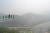 만천하스카이워크 전망대에서는 남한강 물줄기와 소백산 지류를 한 눈에 바라볼 수 있다. 단양=최종권 기자