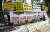 4일 오후 인천지방검찰청 앞에서 &#39;사랑이를 사랑하는 엄마들의 모임&#39; 회원들이 인천 초등생 살해범 피의자의 합당한 처벌을 촉구하는 집회를 열고 있다. [연합뉴스] 