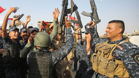 이라크, IS 거점 모술 탈환했지만 … 참전 세력끼리 ‘새로운 전쟁’ 우려
