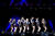  &#39;SM타운 라이브 월드투어&#39;에서 열정적인 무대를 선보이고 있는 소녀시대. [사진 SM엔터테인먼트]