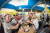 지난해 열린 대구 치맥페스티벌에서 외국인 관광객들이 맥주와 치킨을 즐기면서 웃고 있는 모습.[사진 대구시]