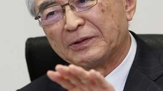 도쿄전력 회장 "원자력 버리면 일본 경제 쇠퇴"