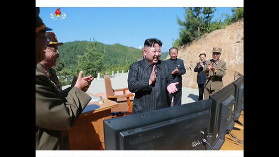 [일요일에 읽는 북한(4)] 북한이 핵·미사일을 고집하는 이유