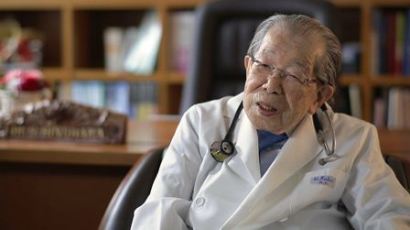 “매일 스쿼트 40회가 장수 비결”..‘생활습관병’ 소개한 105세 日 의사 타계