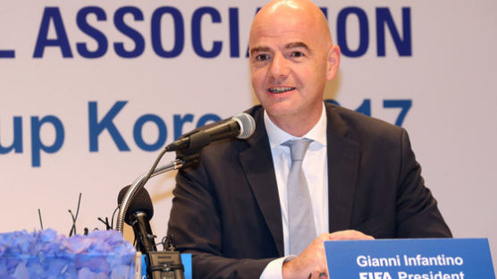  인판티노 FIFA 회장, 세계축구 영향력 1위 선정