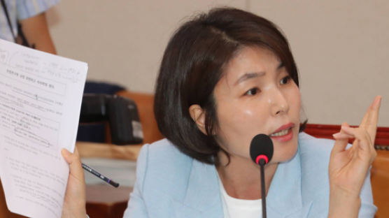 한국당, 추경안 통과에 "오욕의 날…文정부 사탕발림 정책 본질 알릴 것"