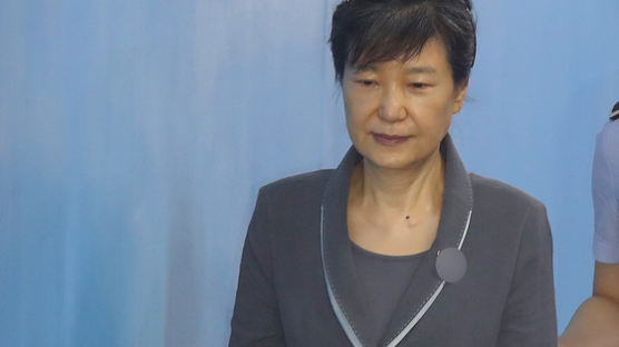 김진태, 문무일에 "朴 전 대통령 재판, 너무 과하지 않느냐"