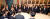 문재인 대통령이 25일 오전 청와대에서 열린 국무회의를 주재하기 앞서 국무위원들과 차담회를 열고 얘기를 나누고 있다.