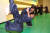 피지 정부 경호원들이 27일 인제대학교 김해캠퍼스에서 열린 수료식에서 한국에서 배운 경호무예를 선보이고 있다. 송봉근 기자