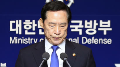 송영무 국방 "미국 전략자산 배치할 것"