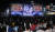30일 부산 광안리해수욕장에서 열린 스타크래프트 리마스터 런칭행사에서 관람객들이 각 시대를 풍미했던 프로게이머들의 경기를 지켜보고 있다. [연합뉴스]