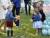 지난해 9월 캐나다 밴쿠버를 방문했을 때 아이들을 위한 파티에 초대돼 비누거품 놀이를 하고 있는 조지 왕자와 샬럿 공주. [중앙포토] 