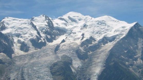 프랑스 몽블랑산 등반 중 30대 韓 남성 실종…'기상악화로 수색 난항'