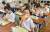 일본 구마모토현의 한 중학교 학생들이 급식을 먹고 있다. 기사 내용과 무관. [교도=연합뉴스]