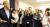 4일 뉴저지주 웨스트우드에서 코리 부커 연방상원의원(왼쪽)이 재니 정씨 등 39선거구 주 상.하원의원 민주당 후보들과 공동으로 선거 유세를 펼치고 있다.