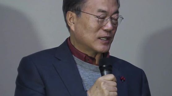 영화 ‘1987’ 관람한 文대통령…김윤석·강동원 등 참석