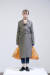 론 뮤익의 &#39;쇼핑하는 여인’(2013), 까르띠에 현대미술재단 소장 [중앙포토]