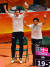 일본 배드민턴 대표팀을 이끄는 박주봉 감독(왼쪽)이 2016 리우올림픽 배드민턴 여자 복식 결승전에서 일본에 마쓰토모 미사키-다카하시 아야카가 금메달을 확정짓자 환호하고 있다. [올림픽사진공동취재단]