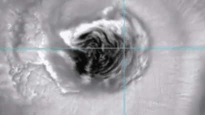 ‘도넛 태풍’ 솔릭이 강력한 이유…위성사진 움직임 보니