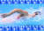 24일 오후 인도네시아 자카르타 겔로라 붕 카르노(GBK) 아쿠아틱센터에서 열린 2018 자카르타·팔렘방 아시안게임 여자 수영 200M 개인 혼영 결선에서 김서영이 역영을 펼치고 있다. 이날 김서영은 2분 08초 34의 기록으로 금메달을 차지했다. [뉴스1]