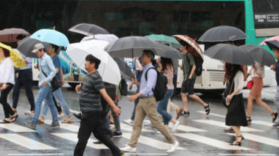 전국이 흐리고 빗방울…수도권은 오후부터 비 그쳐