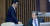 피감기관 지원으로 외유성 해외출장을 갔다는 의혹을 받고 있는 김무성 자유한국당 의원(오른쪽)과 정병국 바른미래당 정병국 의원. [연합뉴스]