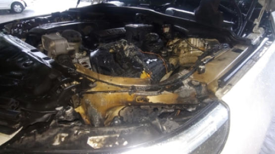 이번엔 주차된 BMW 차량 화재…“전조등에서 연기”