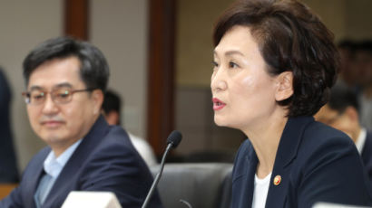 김현미 장관 "임대주택 등록, 세제 혜택 과해 조정할 것"