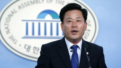 '광주 유일' 민주당 송갑석 의원, 피고소인 신분으로 경찰조사