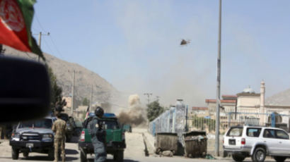 아프간軍 헬기 추락후 폭발, 최소 12명 사망…“기술적 문제”