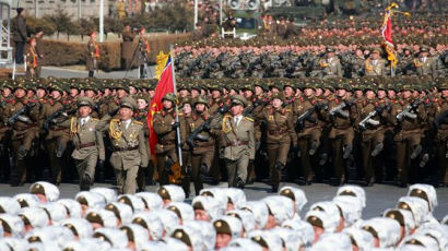 [속보] 정보당국 “북한 정권수립일 열병식 오전에 종료”
