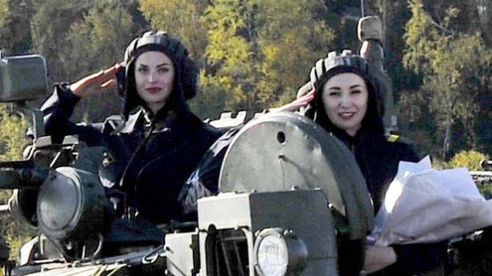 [서소문사진관]러시아의 미녀 탱크 승무원