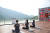 강원도 정선 가리왕산 인근에 자리한 파크로쉬 리조트 앤 웰니스에서 요가를 체험 중인 사람들. [사진 한국관광공사]