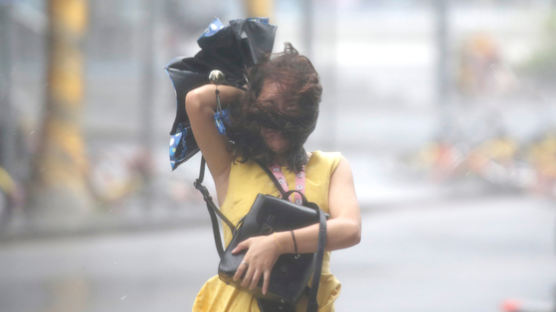 필리핀·홍콩 강타한 초대형 태풍 망쿳, 이번엔 中 남부 원전 겨냥