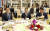 (왼쪽부터) 이재용 삼성전자 부회장, 구광모 LG 회장, 최태원 SK 회장이 18일 오후 평양 목란관에서 열린 2018 남북정상회담 환영 만찬에 참석한 모습. [평양사진공동취재단]