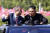 문재인 대통령(왼쪽)과 김정은 국무위원장이 18일 오전 평양 시내를 함께 카퍼레이드하며 환영하는 평양 시민들에게 손을 들어 답례하고 있다. [평양사진공동취재단]