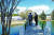 문재인 대통령과 김정은 국무위원장이 20일 삼지연초대소 앞 다리 위에서 산책하고 있다. 이 산책은 참모진의 즉석 제안으로 이뤄졌다. [평양사진공동취재단]
