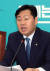 김관영 바른미래당 의원은 기부연금제를 재발의했다. 입법 과정의 ‘관례’를 뚫고 법안을 통과시킬 수 있을지 주목된다. / 사진:연합뉴스
