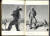 1954년 이탈리아 K2 원정대의 원정대장인 아르디토 데지오가 낸 책에 나온 K2 정상의 아킬레 콤파뇨니(왼쪽)와 리노 라체델리(오른쪽). 이들은 등정 한참 전에 산소통이 바닥을 드러냈다고 했음에도 무거운 산소통을 세 개씩이나 짊어지고 올라갔다. 중앙포토
