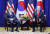 문재인 대통령과 도널드 트럼프 미국 대통령이 24일 오후 (현지시간) 미국 뉴욕 롯데 뉴욕팰리스 호텔에서 정상회담을 열고 있다. [연합뉴스]